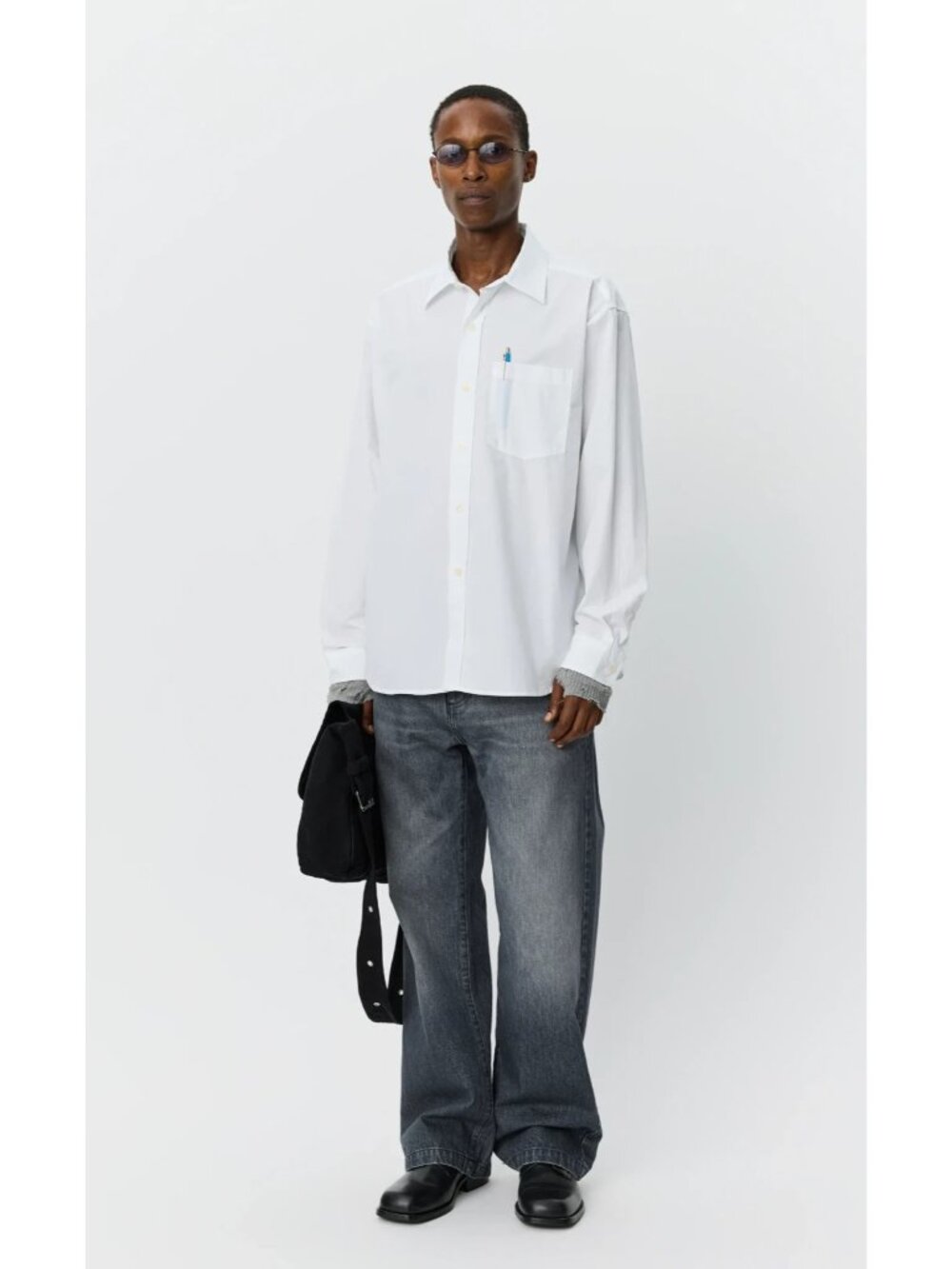 Mfpen Convenient Shirt in White M124-22 Medium